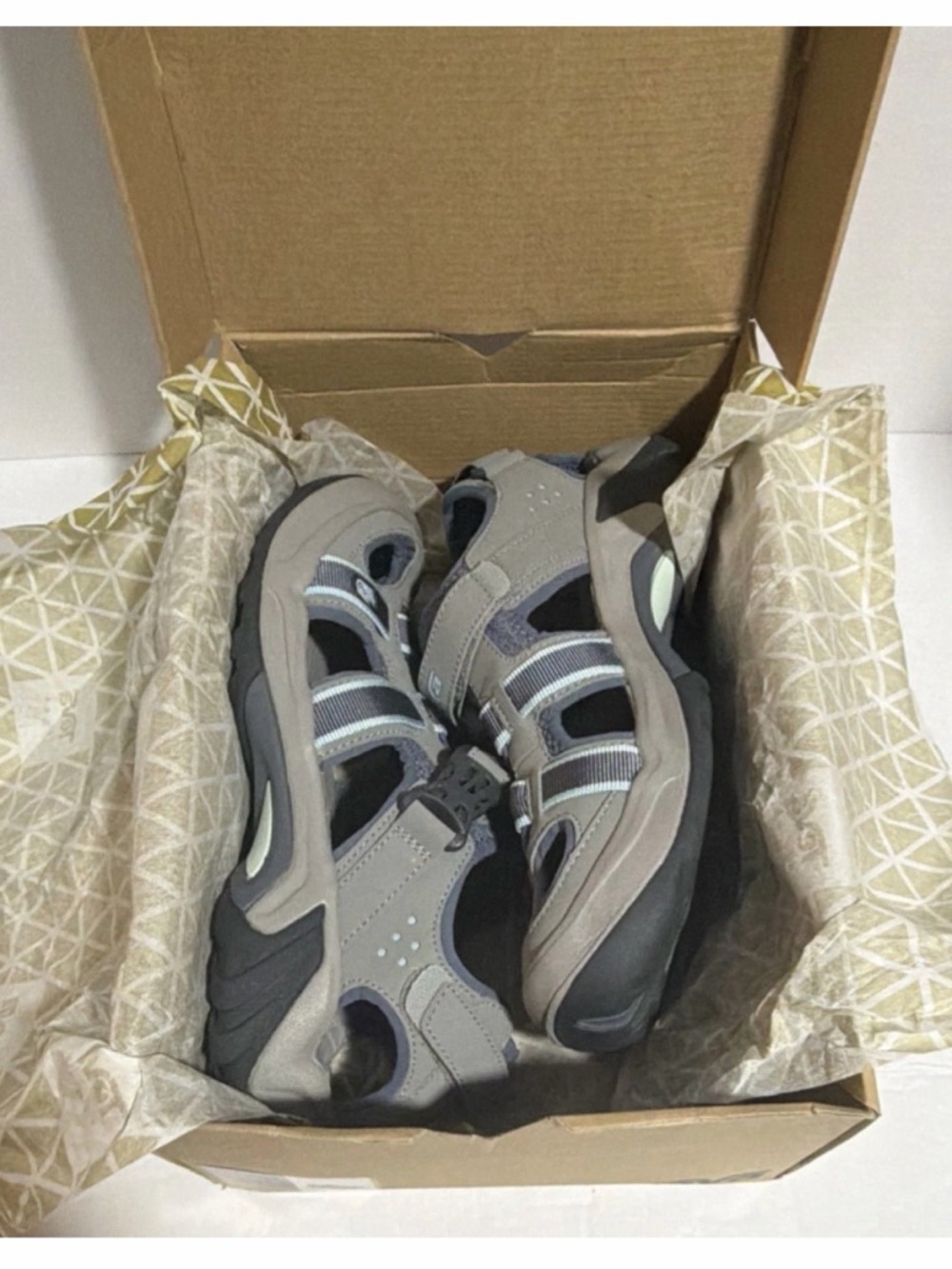 Teva Women's Fisherman Sandals
Slate Gray Blue Buckle Synthetic US size 10